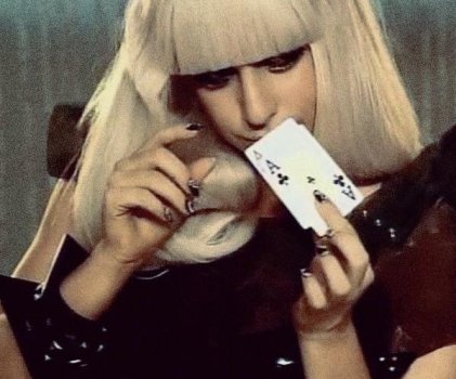 lady_gaga_poker_face1.jpg