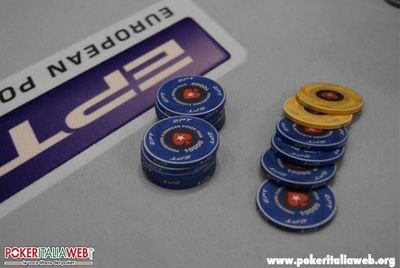 Chips su tavolo marcato EPT