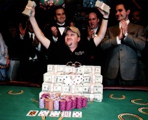 Chris Moneymaker festeggiala vittoria 