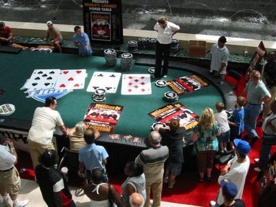 tavolo grande da poker