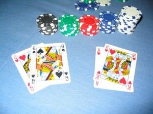 QQ vs AK, un classico coin flip del poker