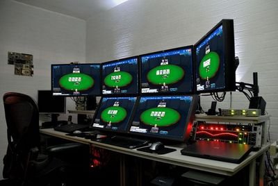 Postazione di poker online