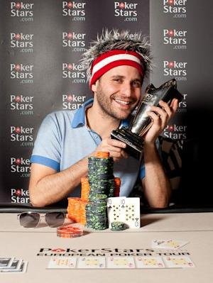Romanello con il trofeo EPT
