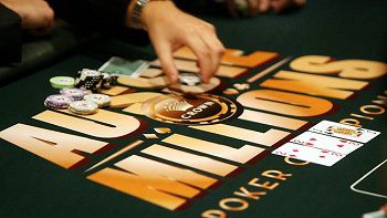 Yann Dion al comando dell’Aussie Millions dopo il Day4