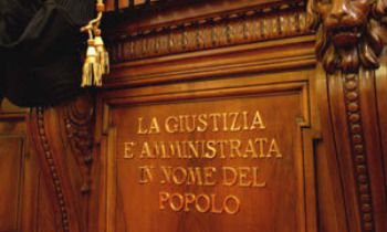 Tribunale di Lecce: il poker live non è un gioco d’azzardo!