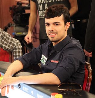 Il pro del team Sisal Poker 
