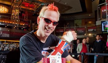 Phil Laak ed Antonio Esfandiari tra poker e prese in giro