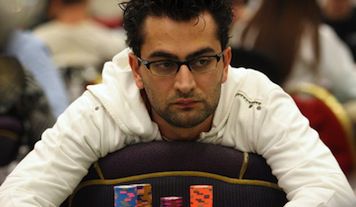 Phil Laak vince la sfida: bagno freddo per Antonio Esfandiari