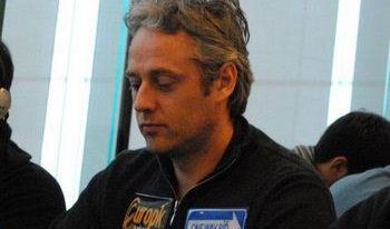 EPT Berlino 2012 Day1A: in testa Geshkenbein, bene Luca Cainelli