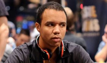 Phil Ivey è finalmente tornato a giocare le WSOP