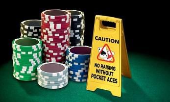 PokerItalia School: Come giocare una small pair da bottone?