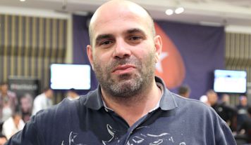 IPT Sanremo 2012 Day1B: Ale Pastura guarda tutti dall’alto verso il basso