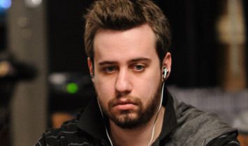 WSOP 2012 Evento 59: ben 2.880 iscritti al Day1B, eliminati Moschitta e Max Martinez