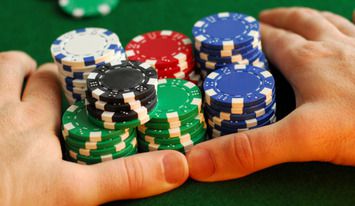 Poker online: come portare a termine un bluff di successo