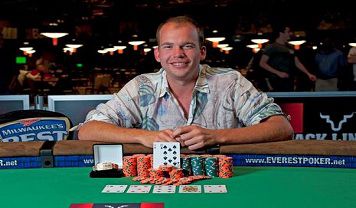 Phil Ivey punta su James Dempsey, nuovo membro del suo Team