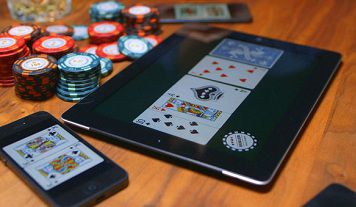Con Bold Poker il tuo iPhone può diventare un mazzo di carte!