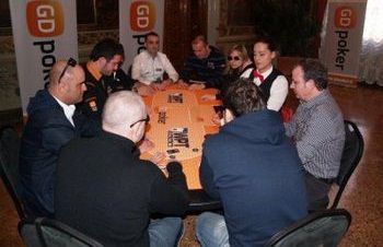 poker live