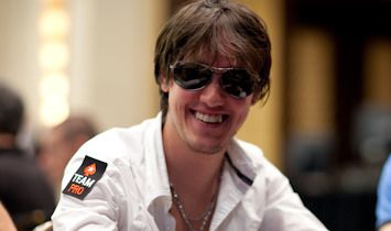 Poker MTT: Mr_Zlatan84 va a segno nel Night on Stars, si rivede Dario Minieri!