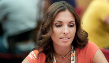 Donne e poker: i nostri auguri per la Festa della Donna