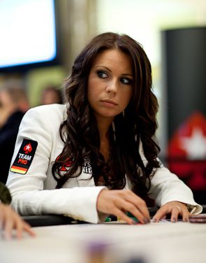 La splendida Sandra Naujoks