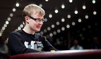 Mickey 'mement_mori' Petersen