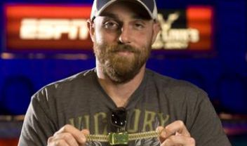WSOP 2013: Lev Rofman vince i $166.000 dell’Evento #12. Runner up l’ex red pro Allen Cunningham!