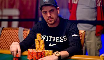 WSOP 2013 Evento #22: Noah Schwartz chipleader al final table