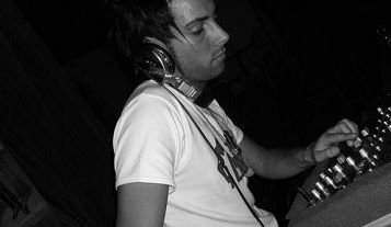 Poker online: DJdaveEN vince il Sunday Night HighRoller