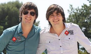 I gemelli De Meulder: da star della TV a poker pro