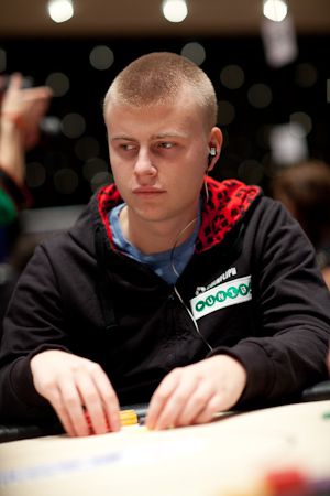 Jens Kyllönen al tavolo