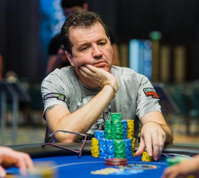 Ortiz durante il torneo targato PokerStars