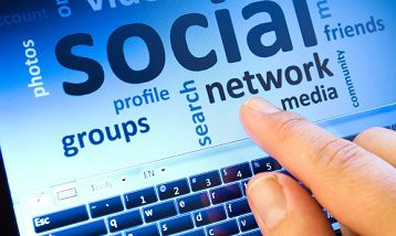 Poker Editoriale: I social network, un’arma a doppio taglio per i pokeristi