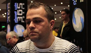 Day1B 100K Gtd Malta Live: Alfonso Riccardi in pole position al day2