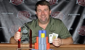Chris Moneymaker torna a vincere, suo l’Hollywood Poker Open di St. Louis