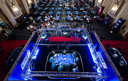 Il final table in una foto di Neil Stoddart