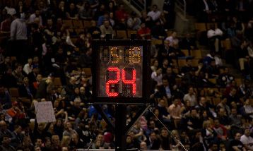 Si riaccende il dibattito sullo ‘shot clock’ nel poker