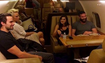 Dan Bilzerian vola a Las Vegas con Pamela Anderson
