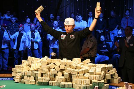 Eastgate dopo la vittoria nel Main Event WSOP