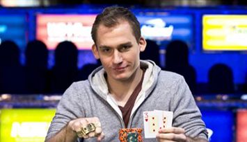 WSOP 2014: fantastico Justin Bonomo, suo il braccialetto del No Limit Hold’em Six Handed