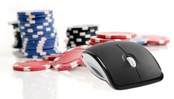 Poker cash game e casinò online, tre anni compiuti con trend opposti