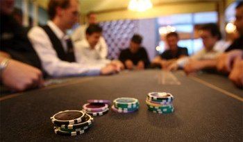 Poker Editoriale: quanta confusione per il poker live…