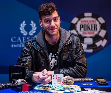 Il vincitore del $2.200 Six Max No Limit Hold'em