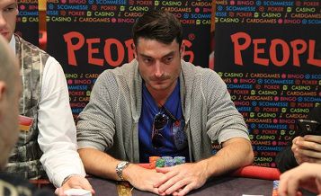 Il calciatore Albert Riera rescinde con l’Udinese. È colpa del poker?