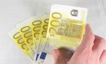 Poker e leggi: smentita la ‘tassa sul contante’ per i pagamenti oltre i 200€