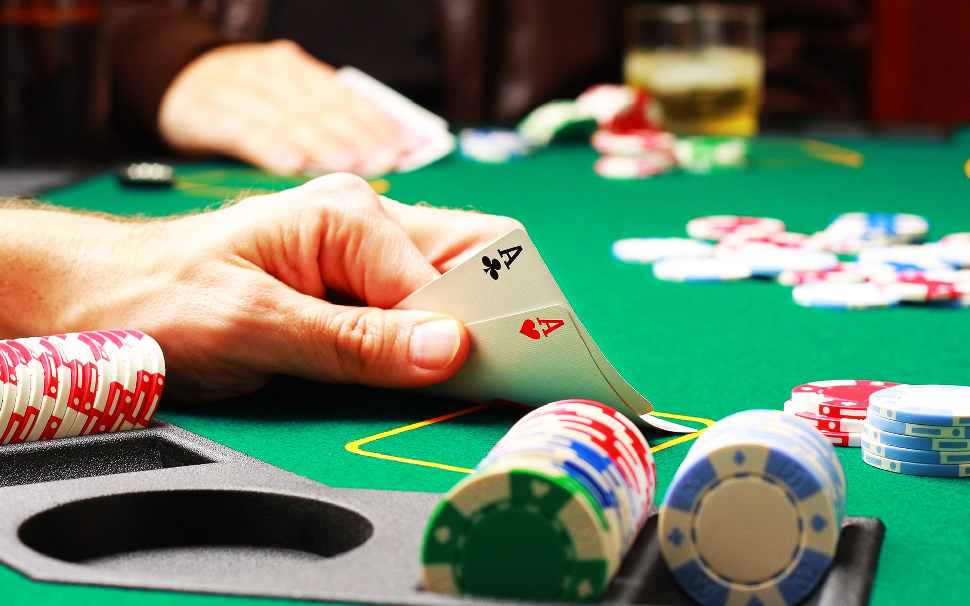Poker e Strategia: l’importanza del fold nei microlimiti