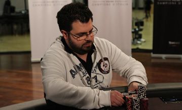WSOP 2015 Monster Stack day 2: Federico Butteroni e Christian Caliumi passano al Day 3
