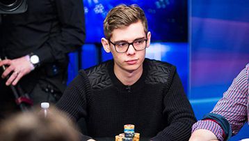 Poker live, l’italiano Christian Troger decimo nell’EM Poker. Diciottesimo Fedor Holz!