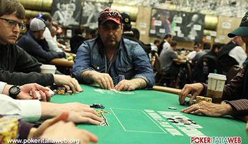 WSOP 2015: $1.500 Bounty, 4 azzurri al Day2. Vola Matteo Di Persio, c’è anche ‘Maxshark’