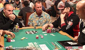 WSOP 2015: Maxshark sogna il braccialetto… è nei 10 left del $777 LUCKY SEVENS
