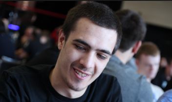Gianluca Speranza è il migliore azzurro nel Day 1A dell’Estrellas Poker Tour